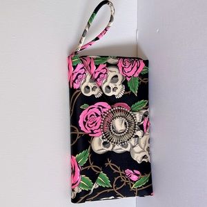 Wilbur & Gussie, Edith skulls and roses lady clutch bag.